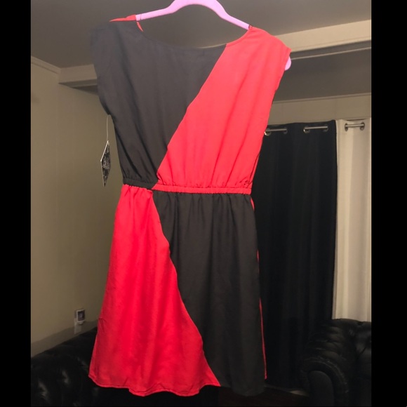 Color block red and black dress - Picture 2 of 2